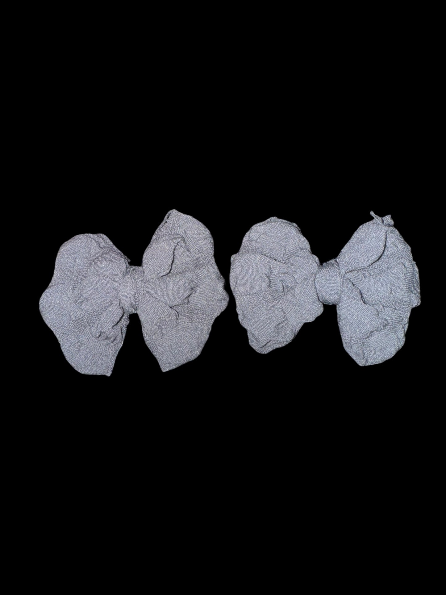 Grey piggy clip bows