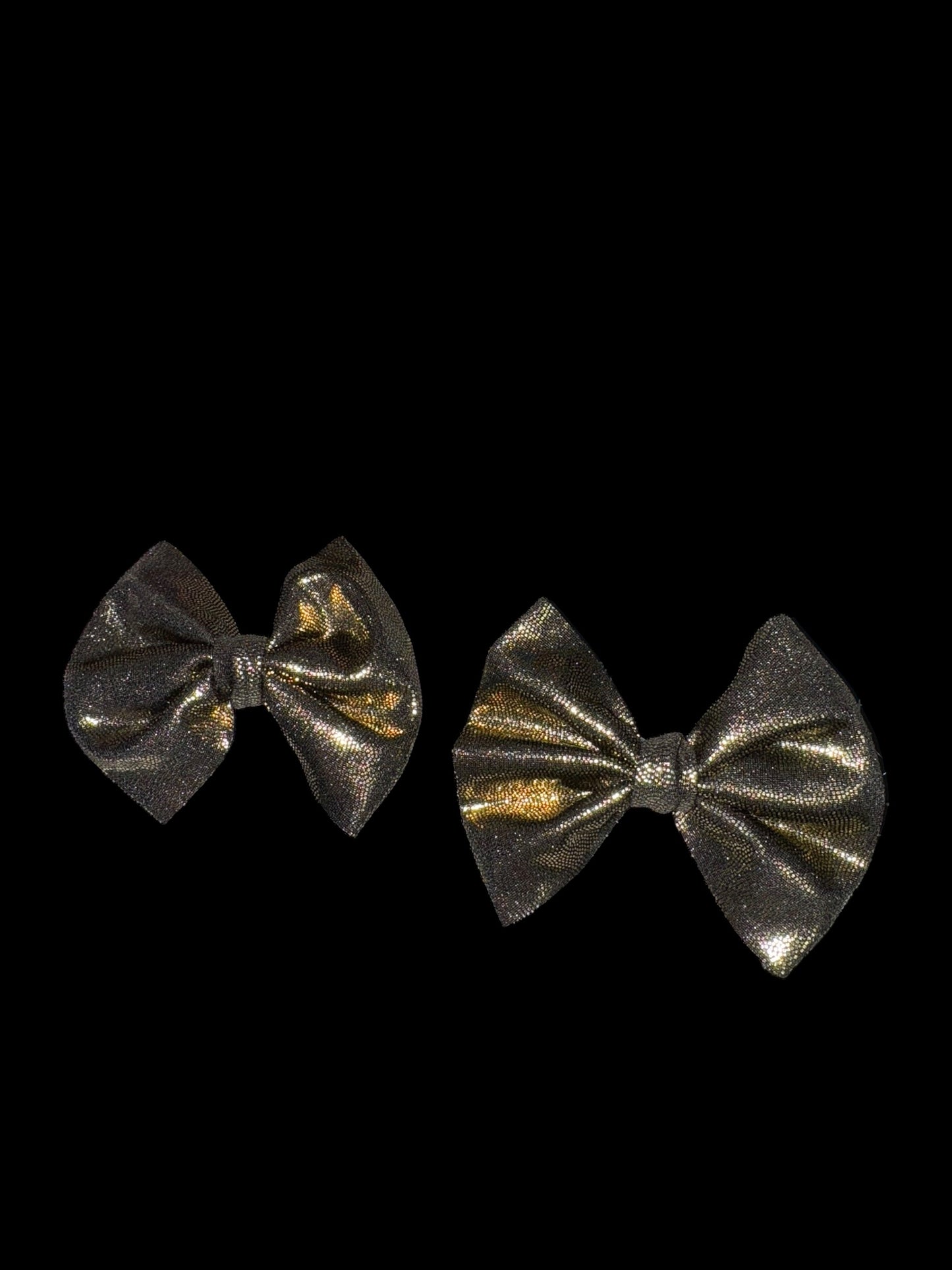 Gold piggy clip bows