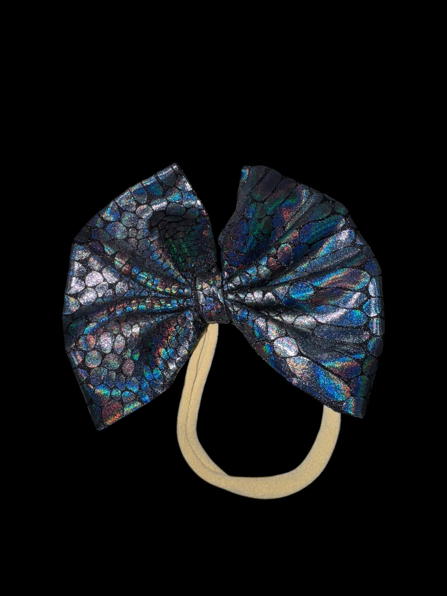 Black nylon bow