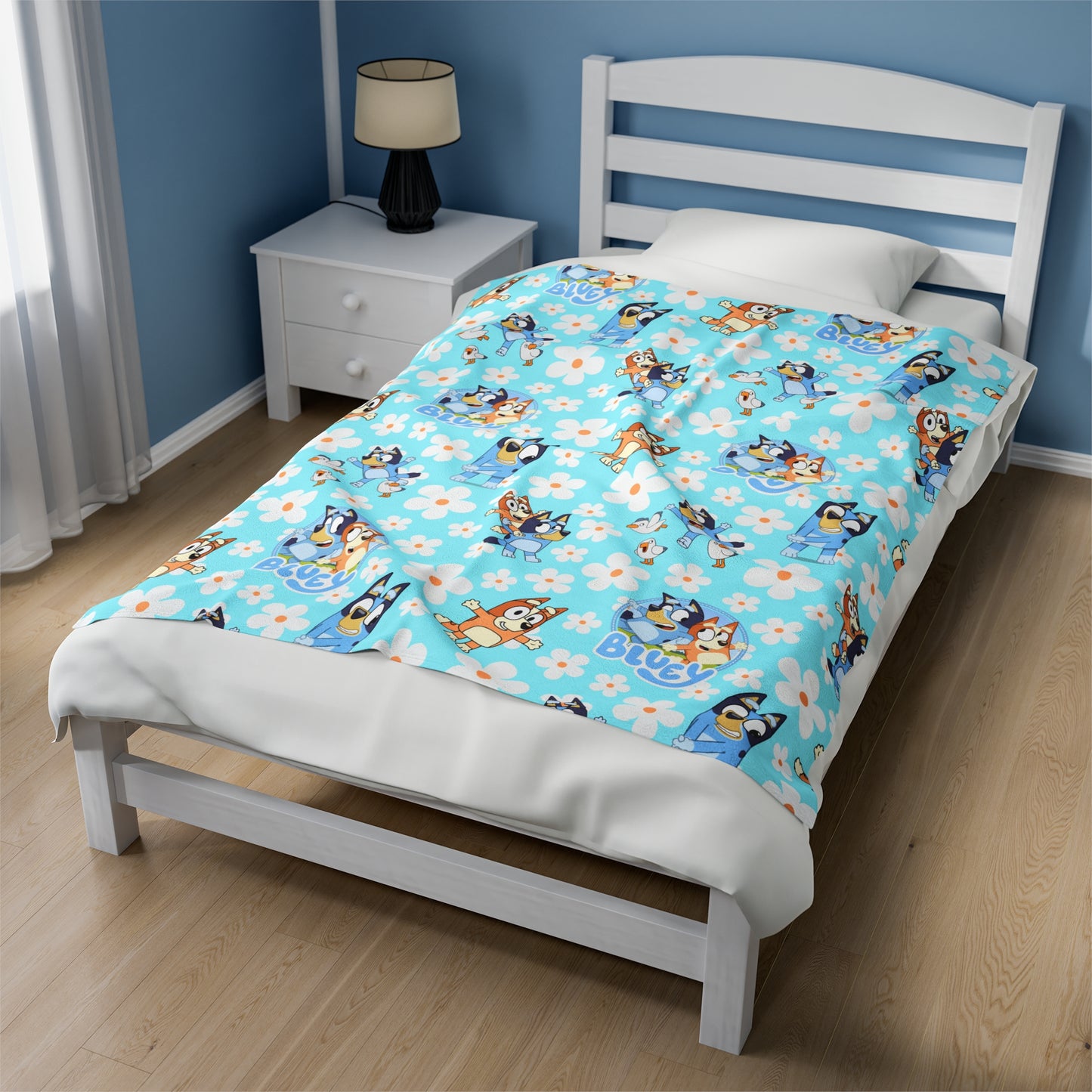 Bluey with flowers Velveteen Plush Blanket