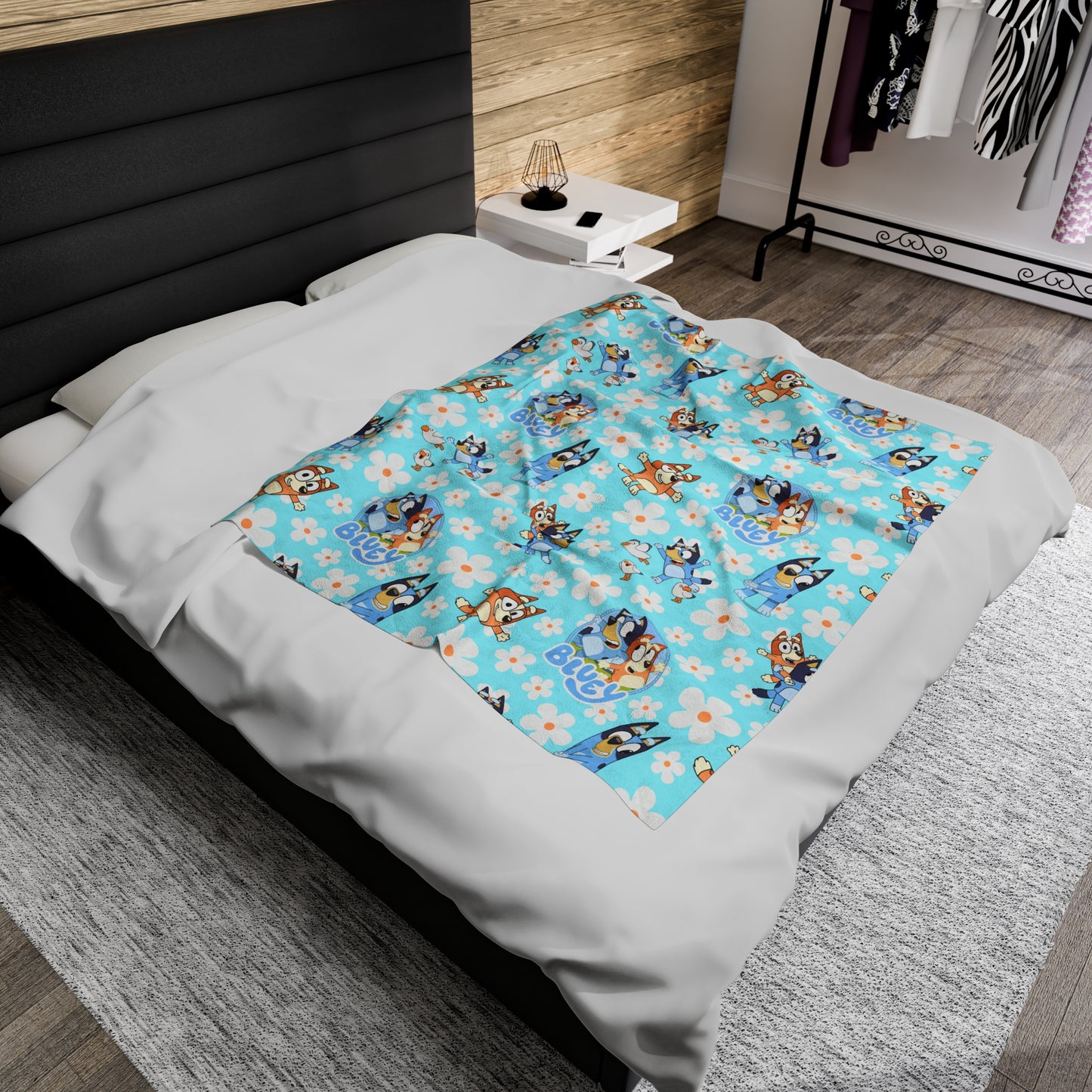 Bluey with flowers Velveteen Plush Blanket