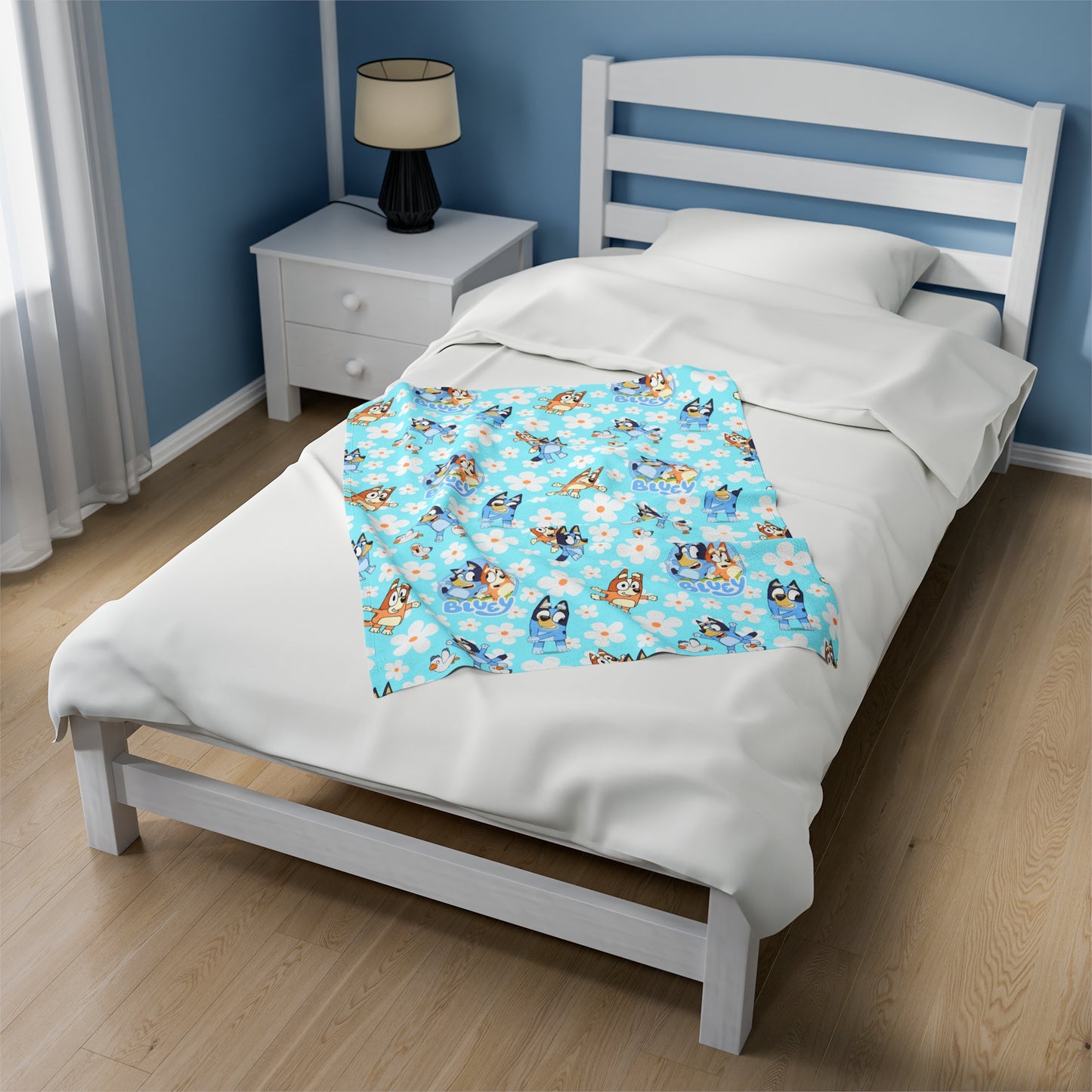 Bluey with flowers Velveteen Plush Blanket