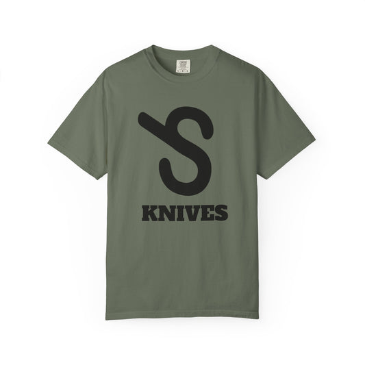 Unisex Garment-Dyed T-Shirt with Bold 'S Knives' Print - Casual Streetwear