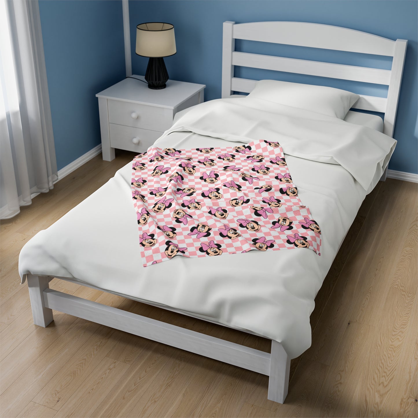 Minnie Mouse Velveteen Plush Blanket