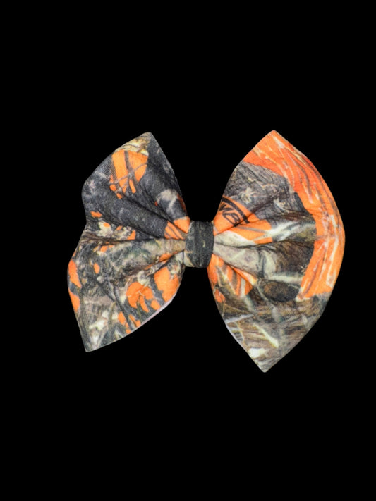 Camo clip bow