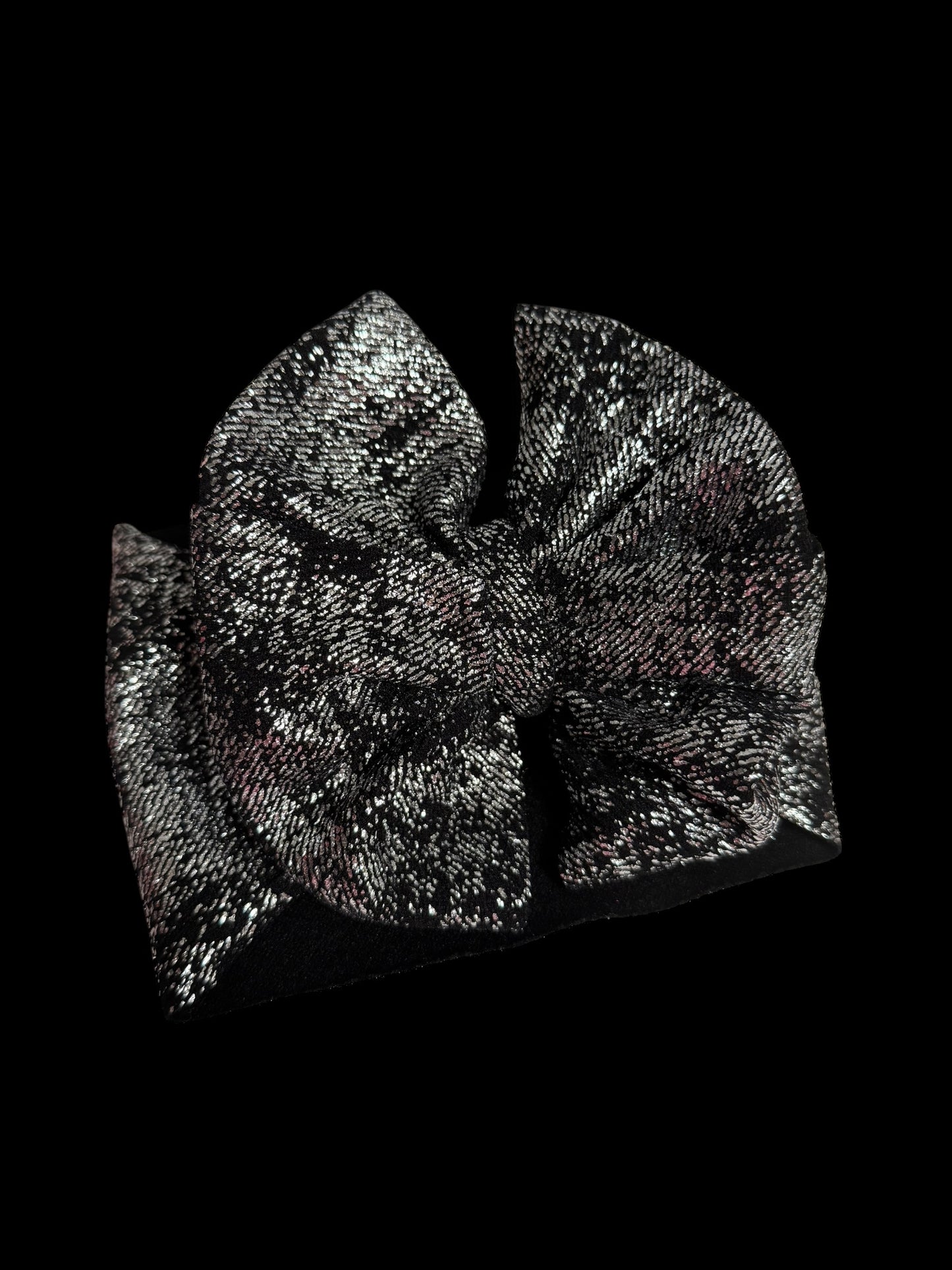 Messy silver/black headwrap bow